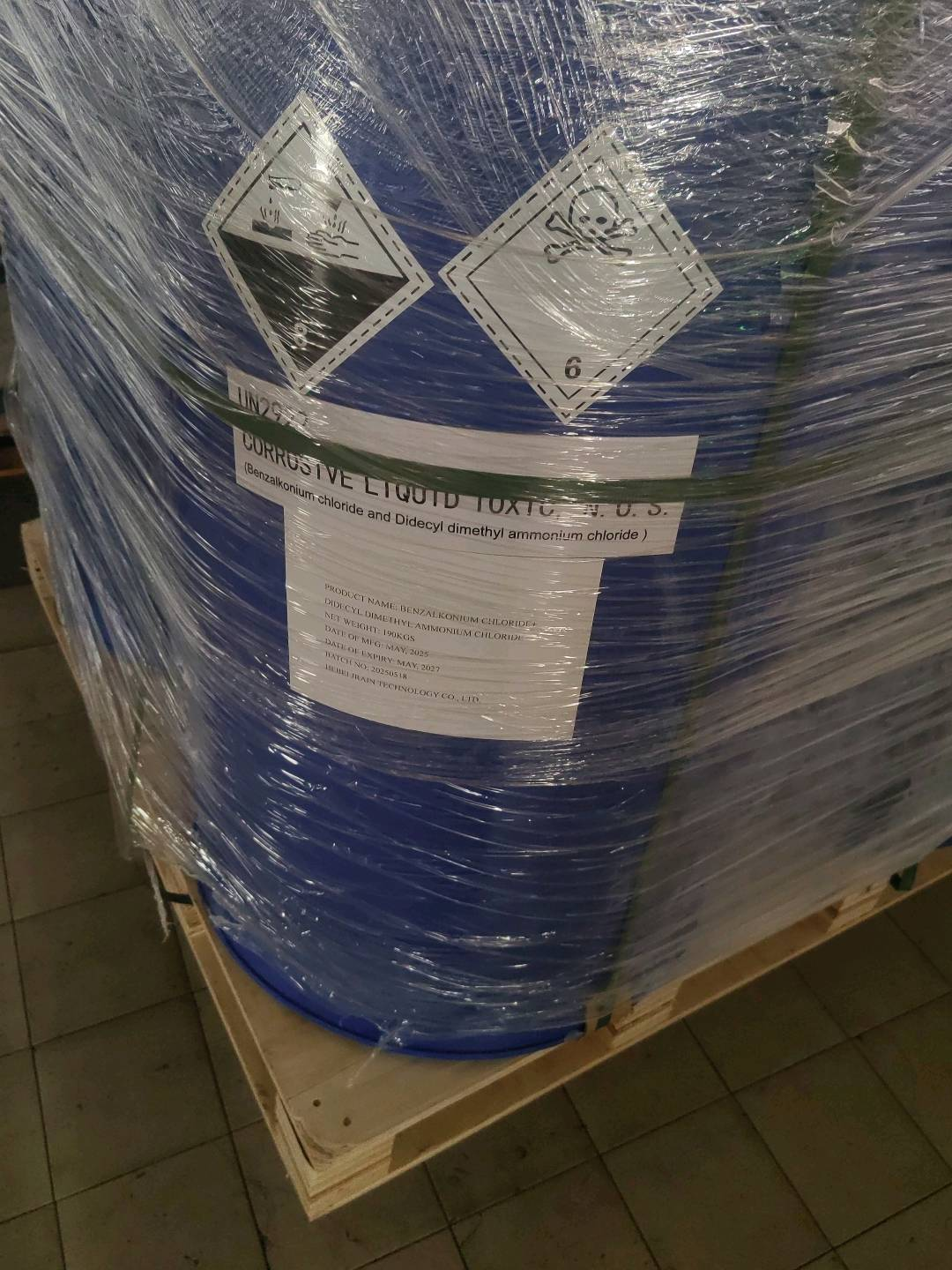 Chlorure de benzalkonium + Didecyl diméthyl chlorure d’ammonium